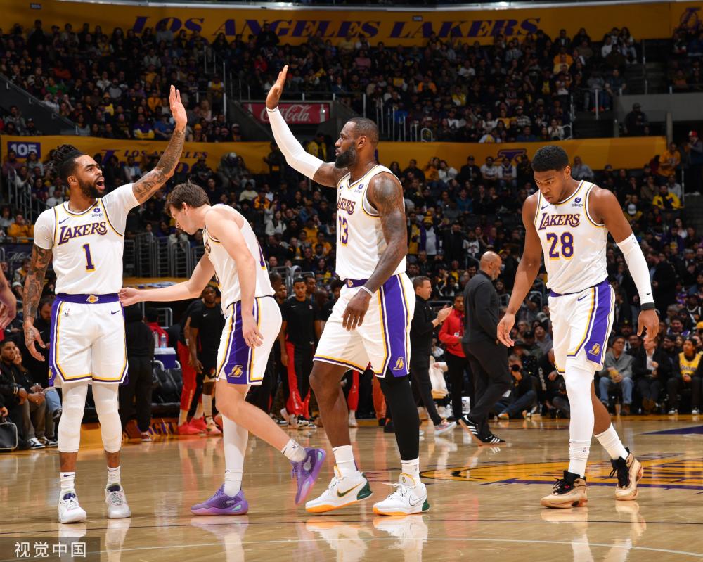 表现出了精 表现出了精